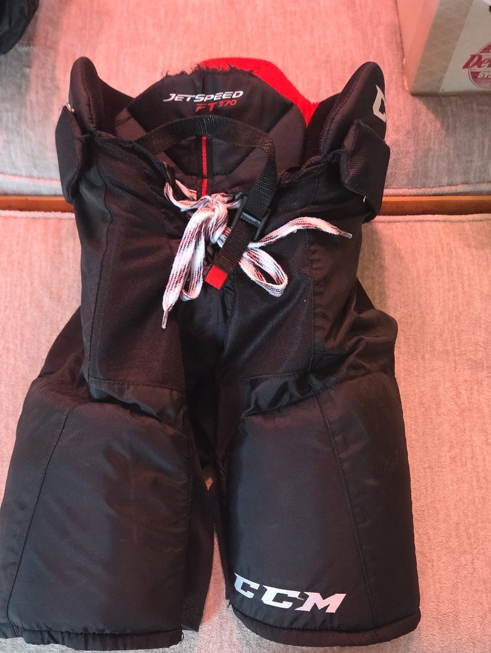Mens Padded Hockey Pants